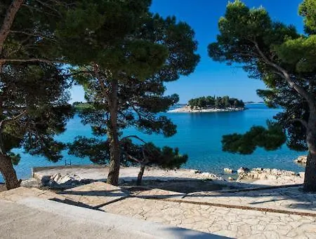 Lily C Dom wakacyjny